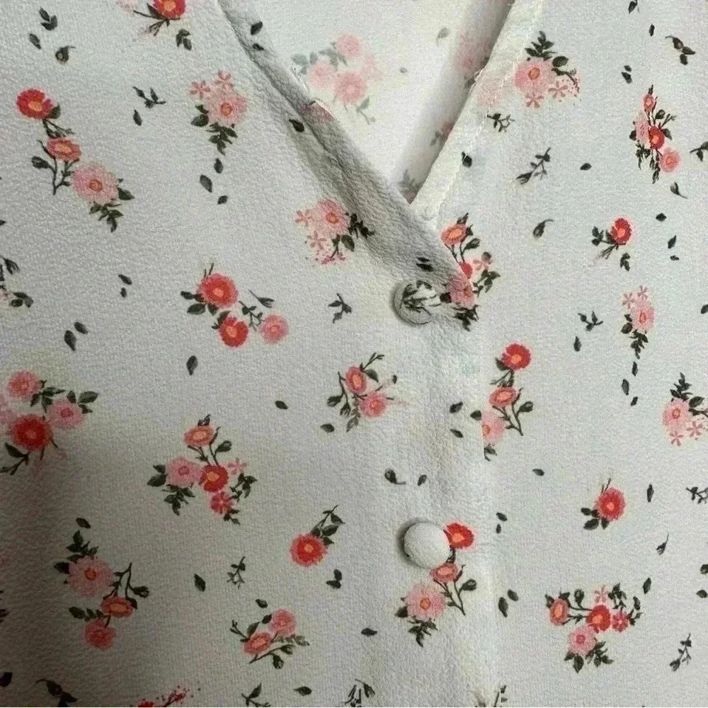 Ardene  Peplum Top White/Pink/Red Floral Size Large - Picture 5 of 16